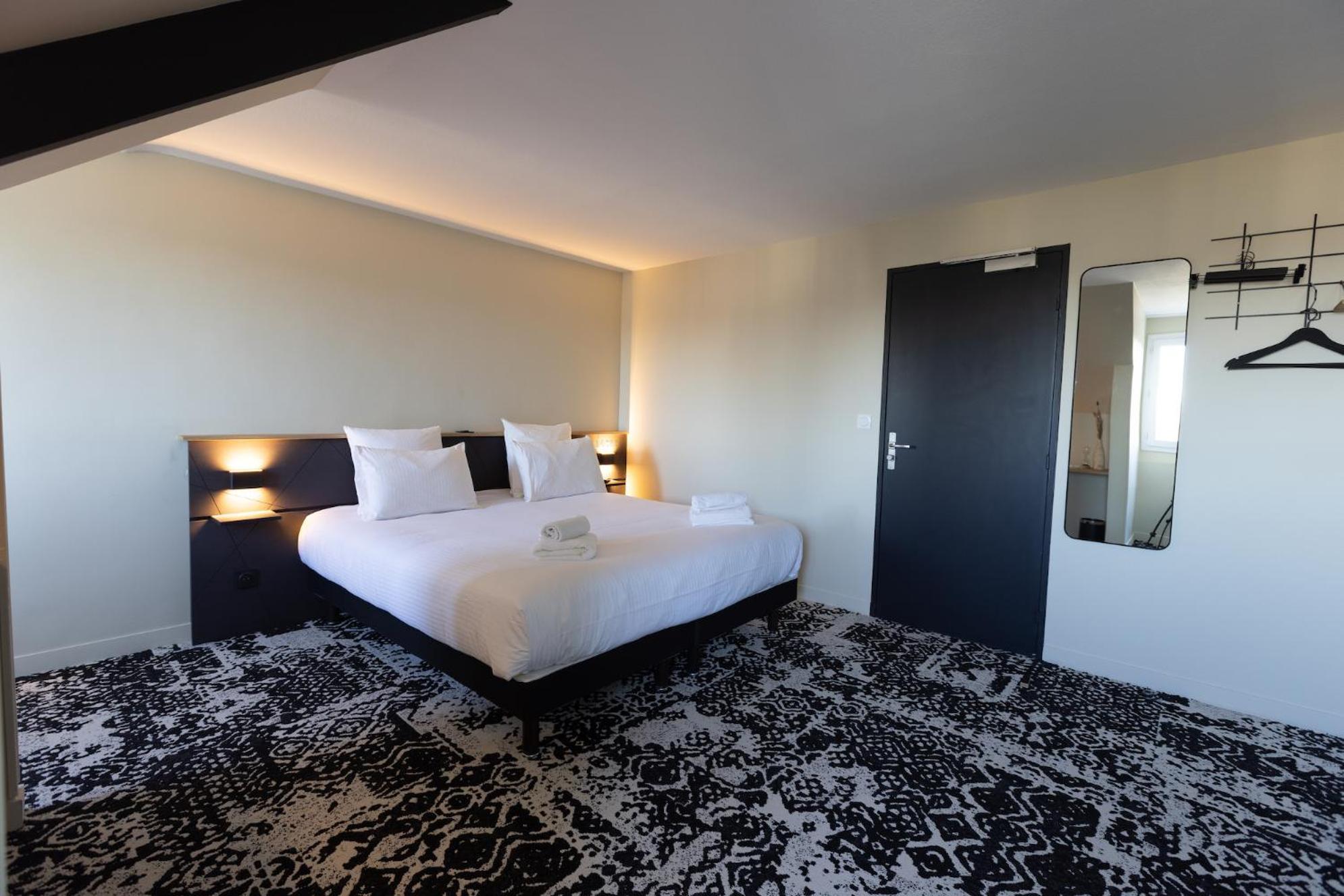 Logis Hotel & Restaurant Le Vert Bocage Franqueville-Saint-Pierre Dış mekan fotoğraf