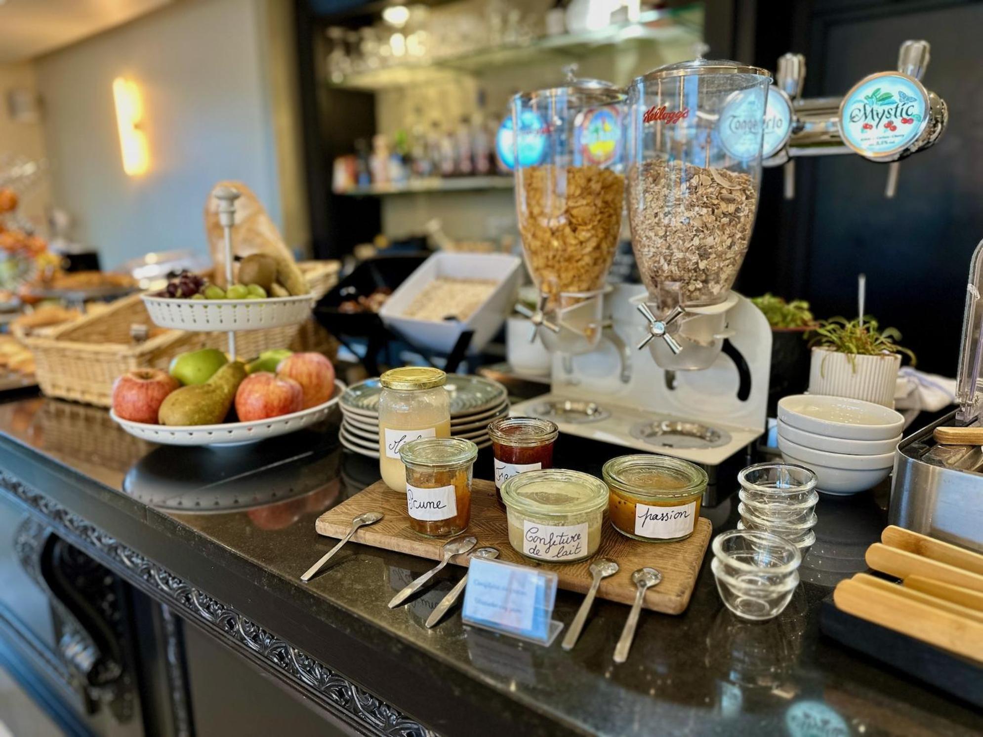 Logis Hotel & Restaurant Le Vert Bocage Franqueville-Saint-Pierre Dış mekan fotoğraf